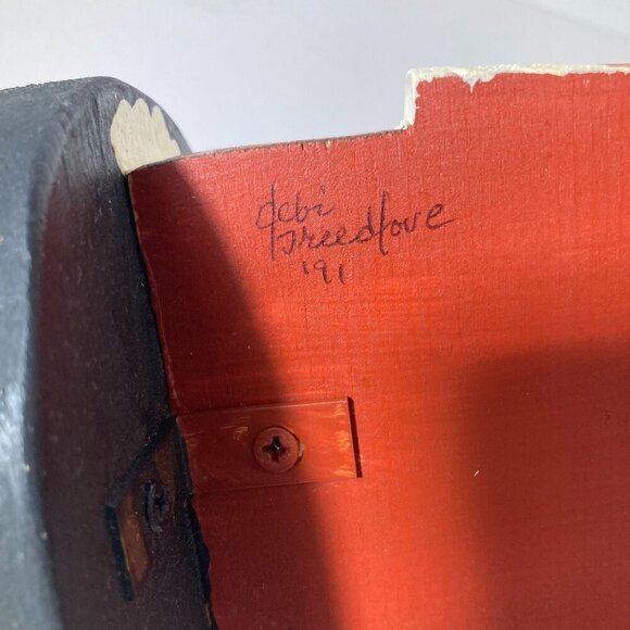 Vintage Handmade Wood Old World Santa Handpainted Signed Red Black Rustic 6 x 11 - Picture 4 of 4